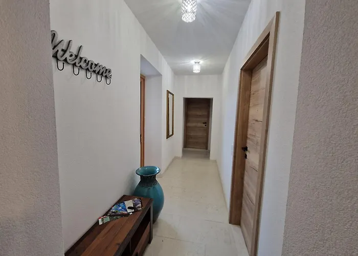 Castelli קוסטרמנו