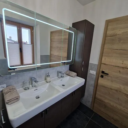 Castelli Apartment *